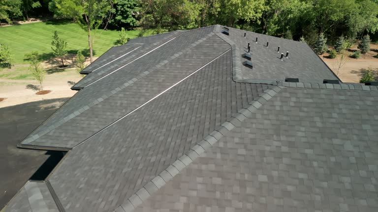 Fast & Reliable Emergency Roof Repairs in Mackinac Island, MI